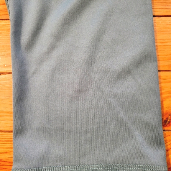 Glider capri yoga leggings - Picture 1 of 8